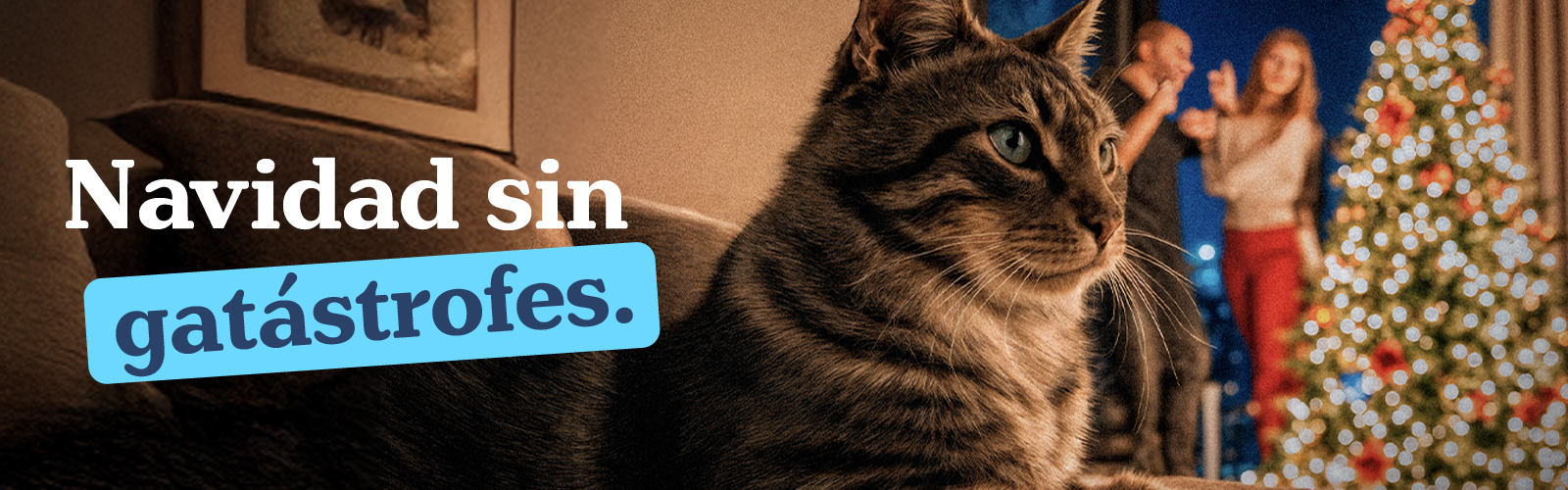 Gabrica | Navidad sin enredos: cómo tener un árbol de Navidad para gatos sin dramas